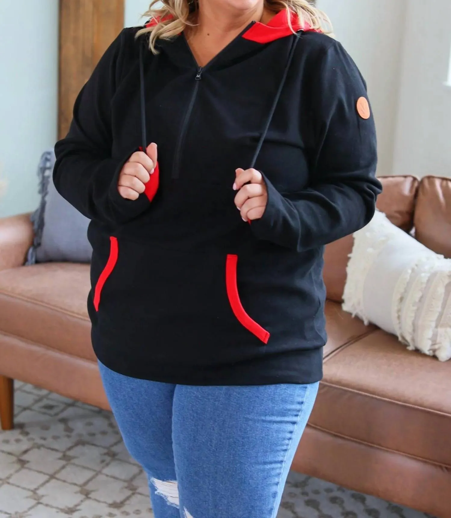 Avery Accent Half Zip Hoodie In Black/red