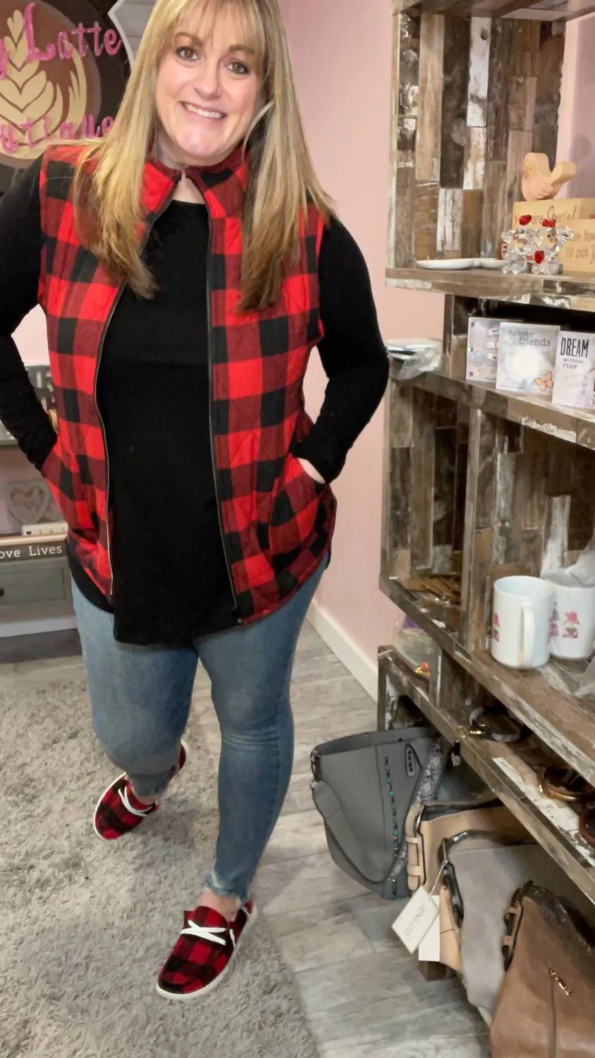 Buffalo Plaid Full Zip Vest In Red/black