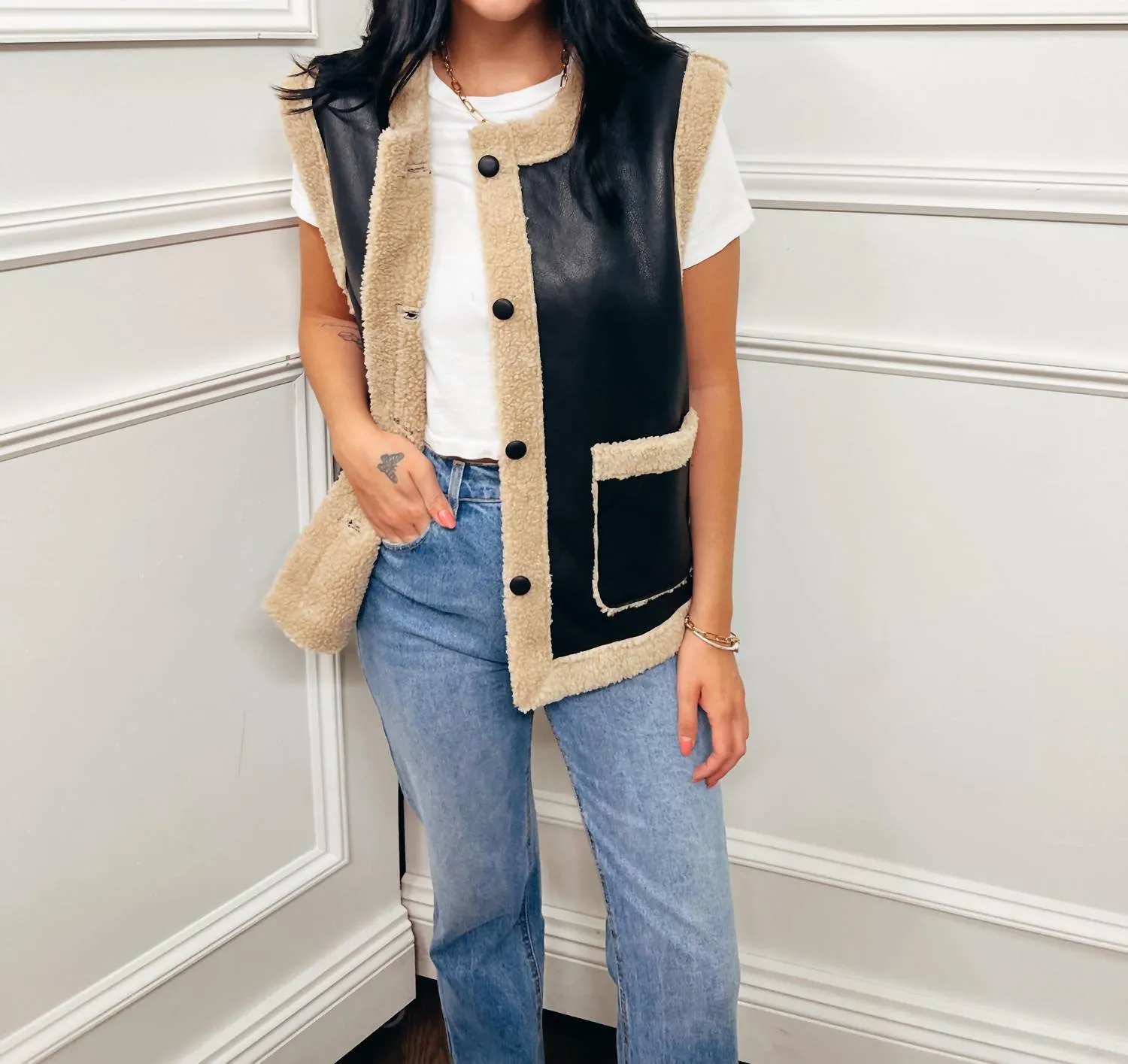 Faux Shearling Vest In Black