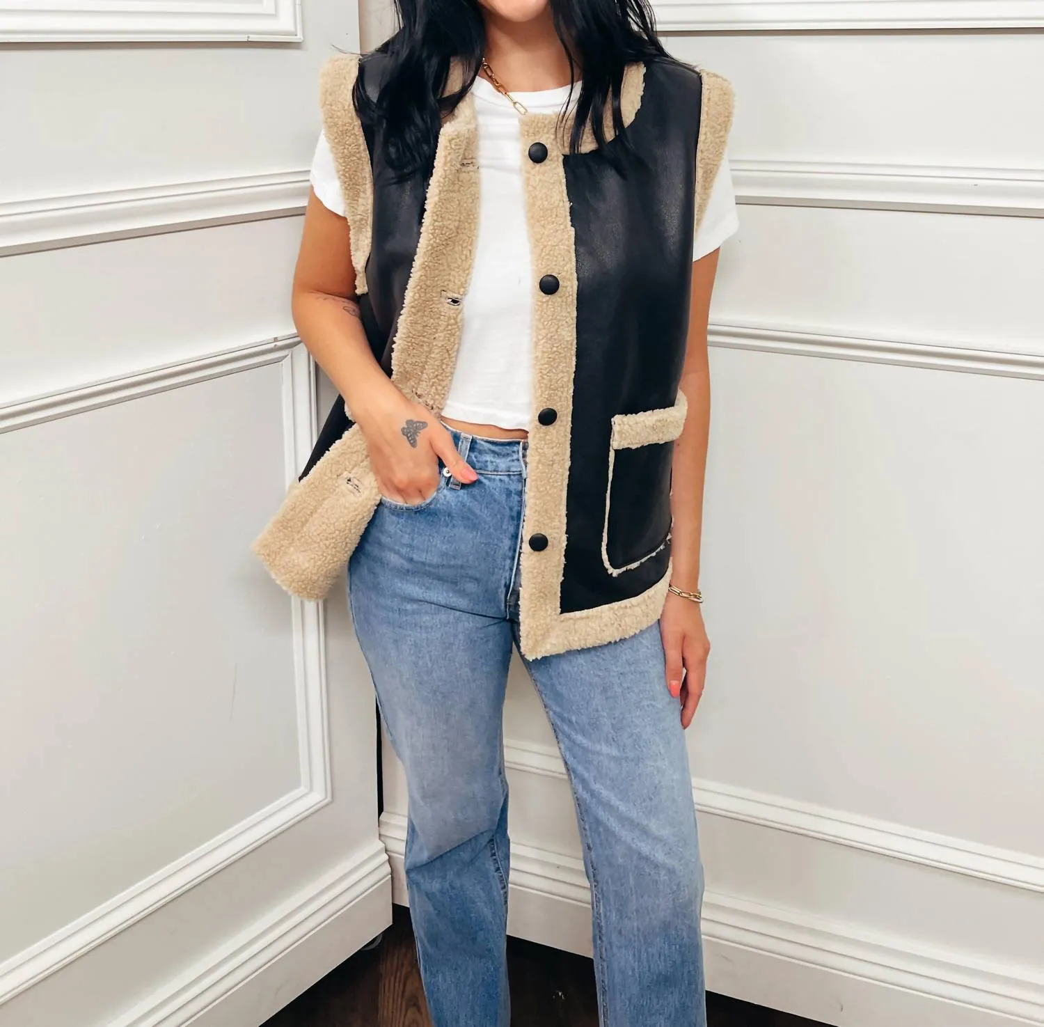 Faux Shearling Vest In Black