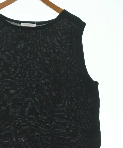 GALERIE VIE Vests