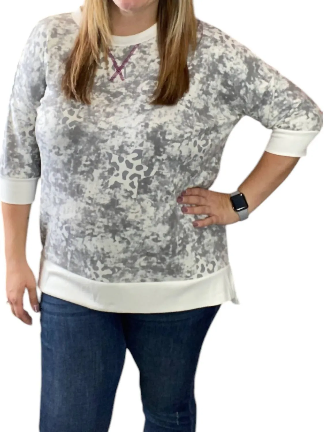 Leopard Weekender Top In Gray