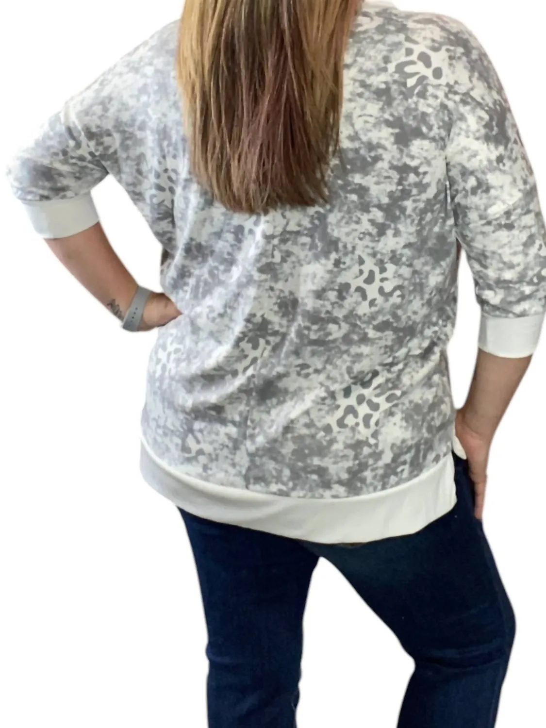 Leopard Weekender Top In Gray
