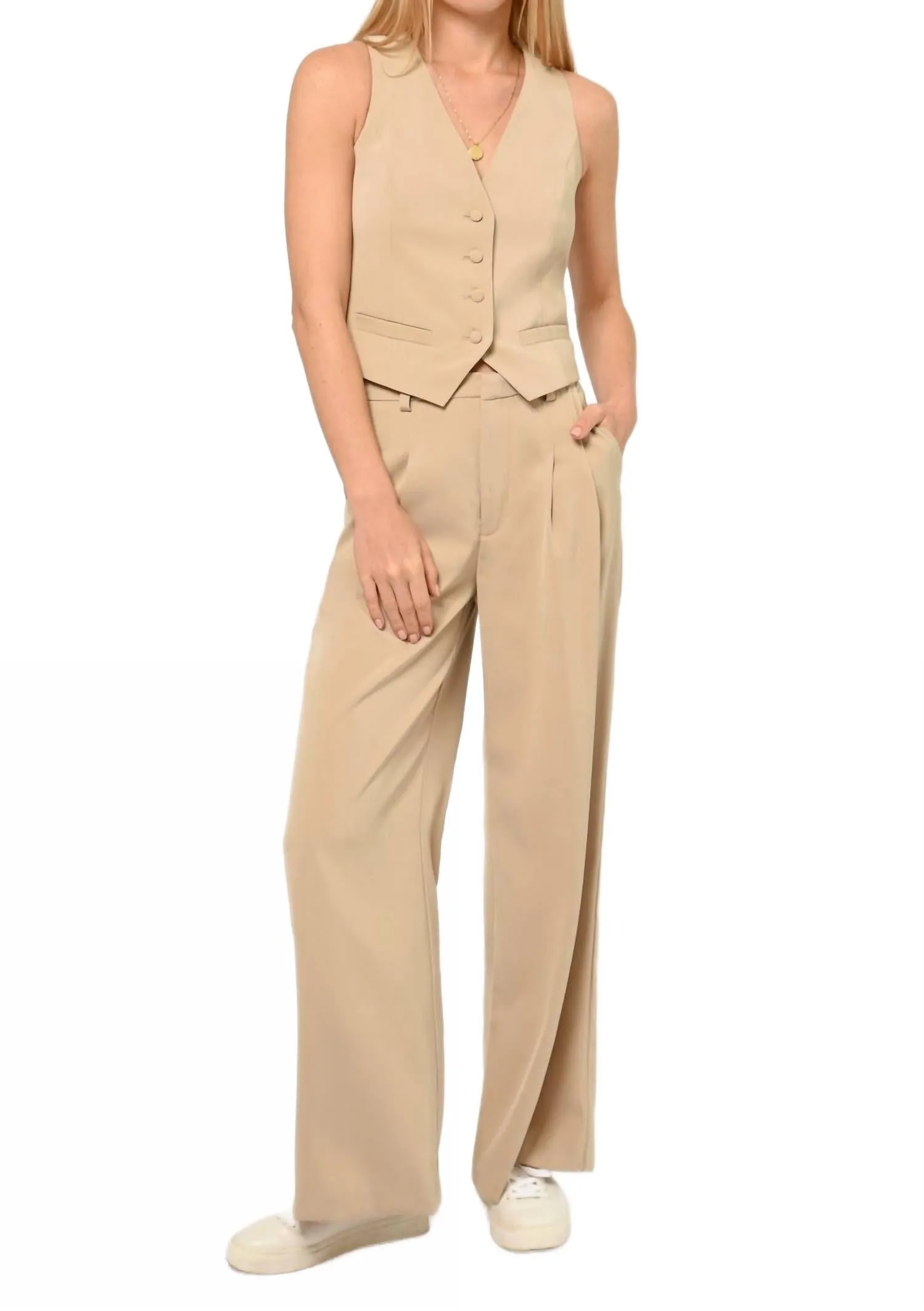 Liv Vest In Khaki