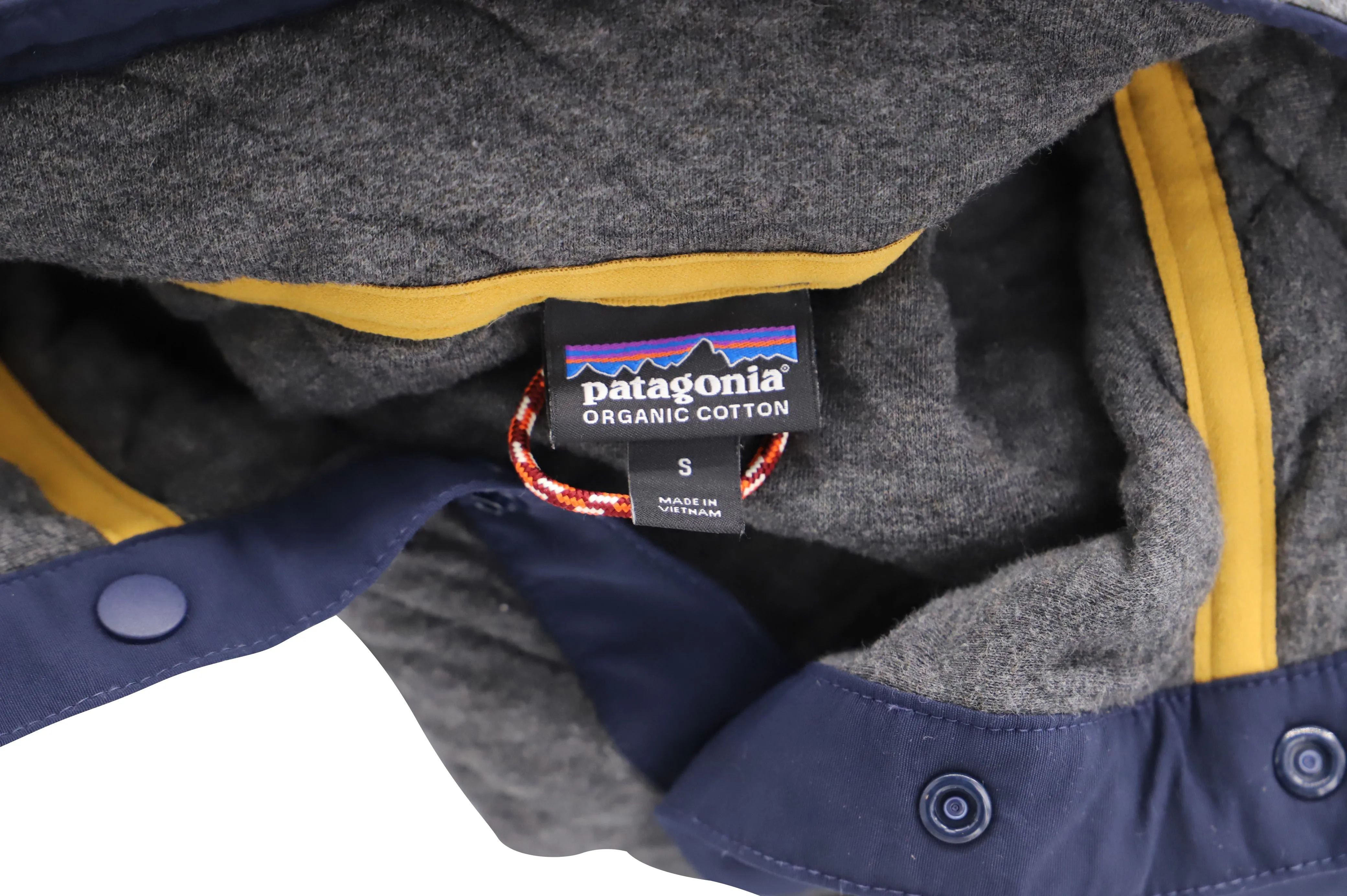 Patagonia Quilt Snap-T Pullover in Grey Cotton
