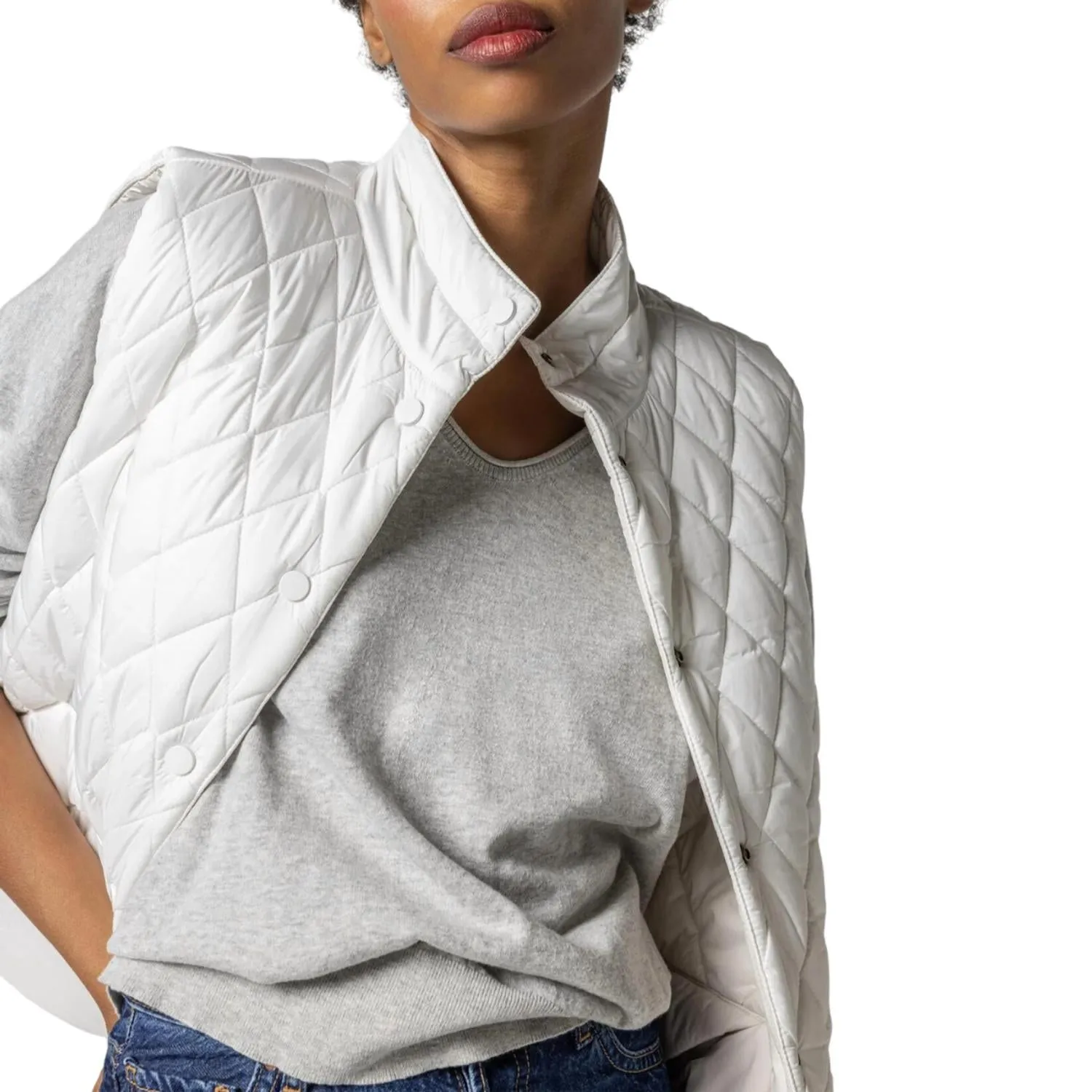 Reversible Snap Front Vest In Opal