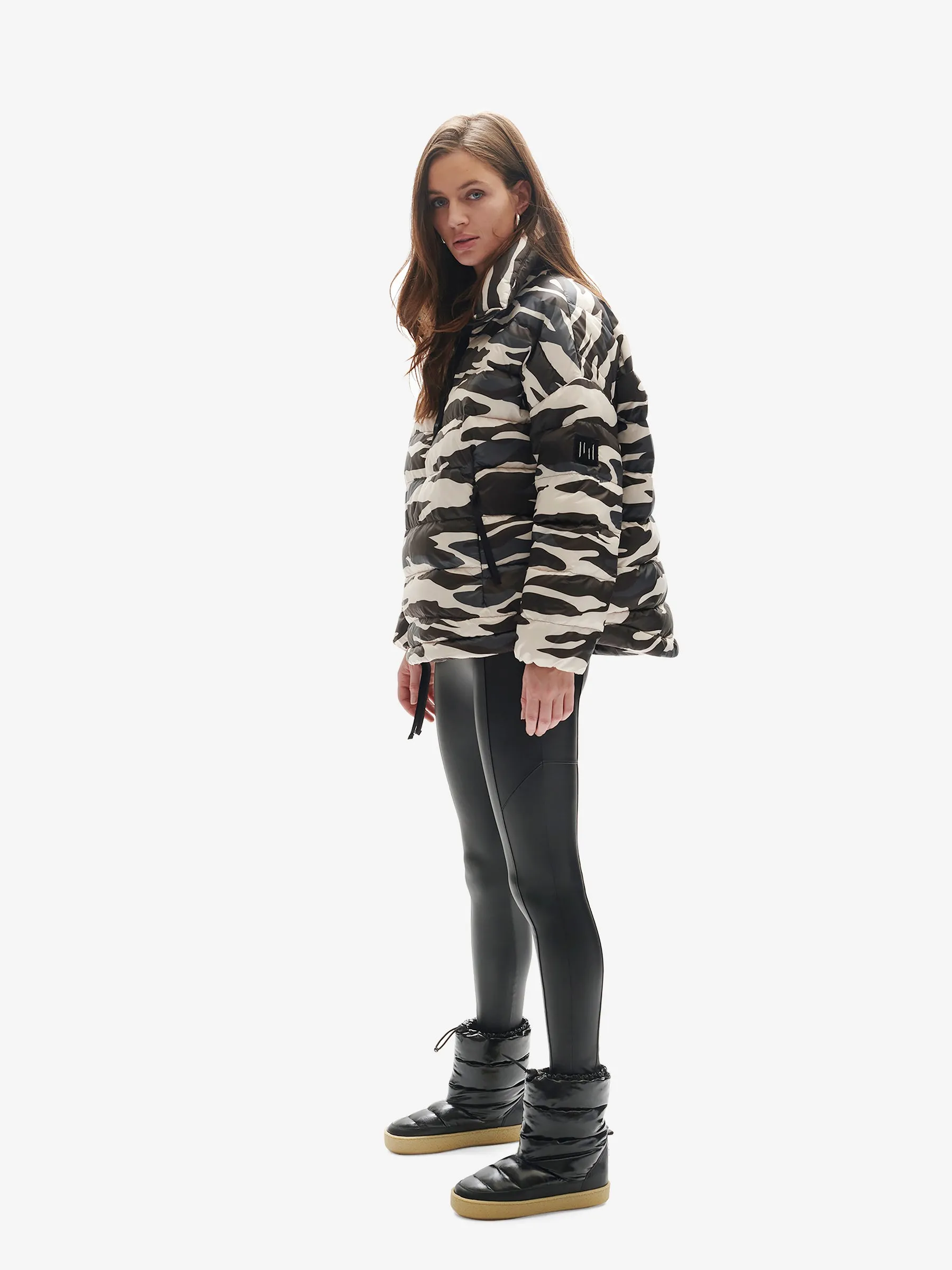W DOWN HALF ZIP - Zebra